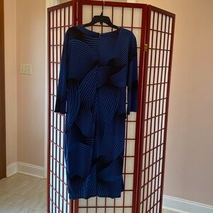 X-large blue and black by Thalia sodi.